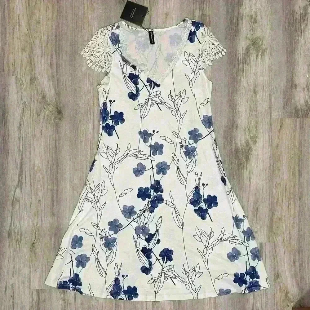 NWT Just Fashion Now Women’s Dress Blue Floral Lace Short Sleeve Sundress Size S